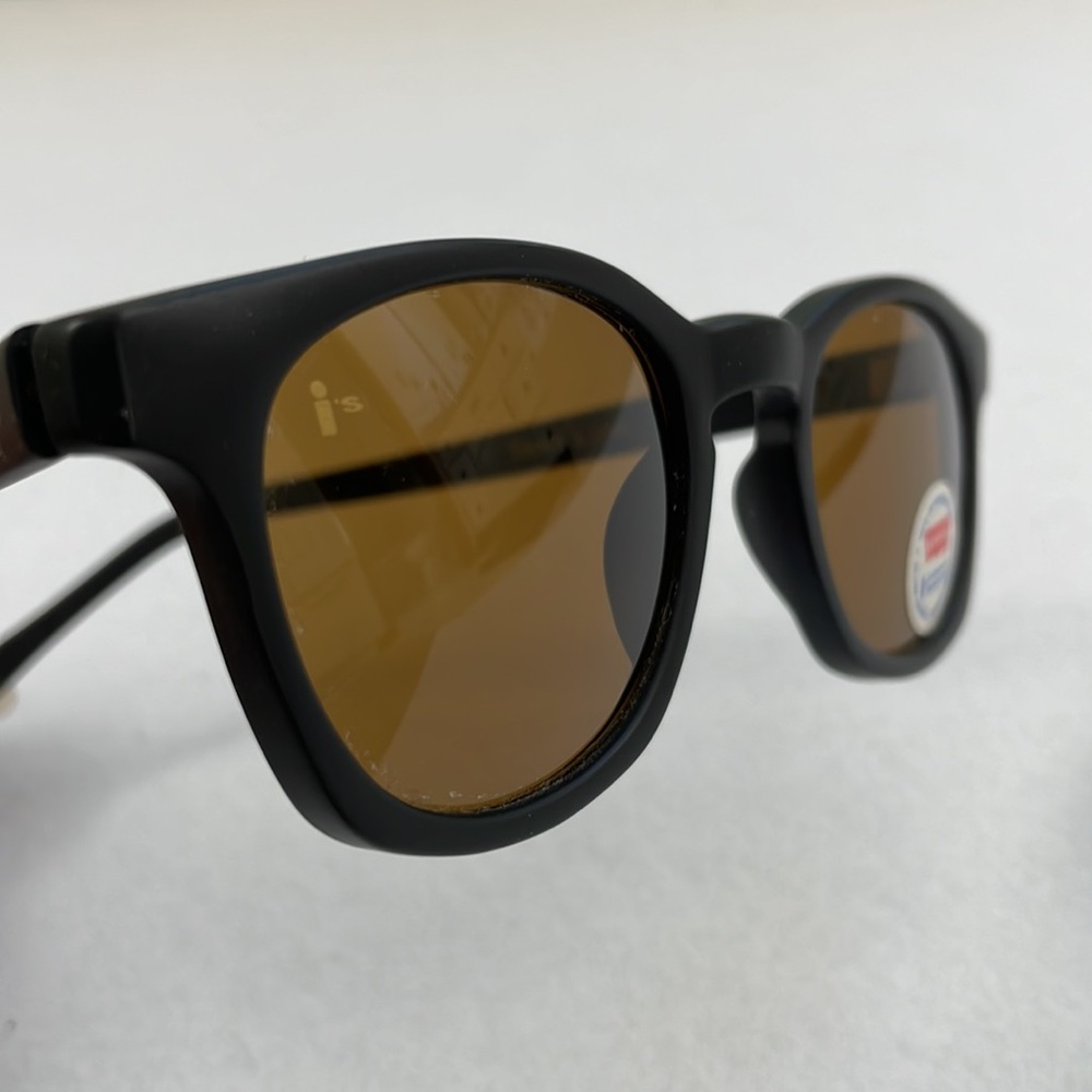 NWT Levi’s Sunglasses - Picture 5 of 7